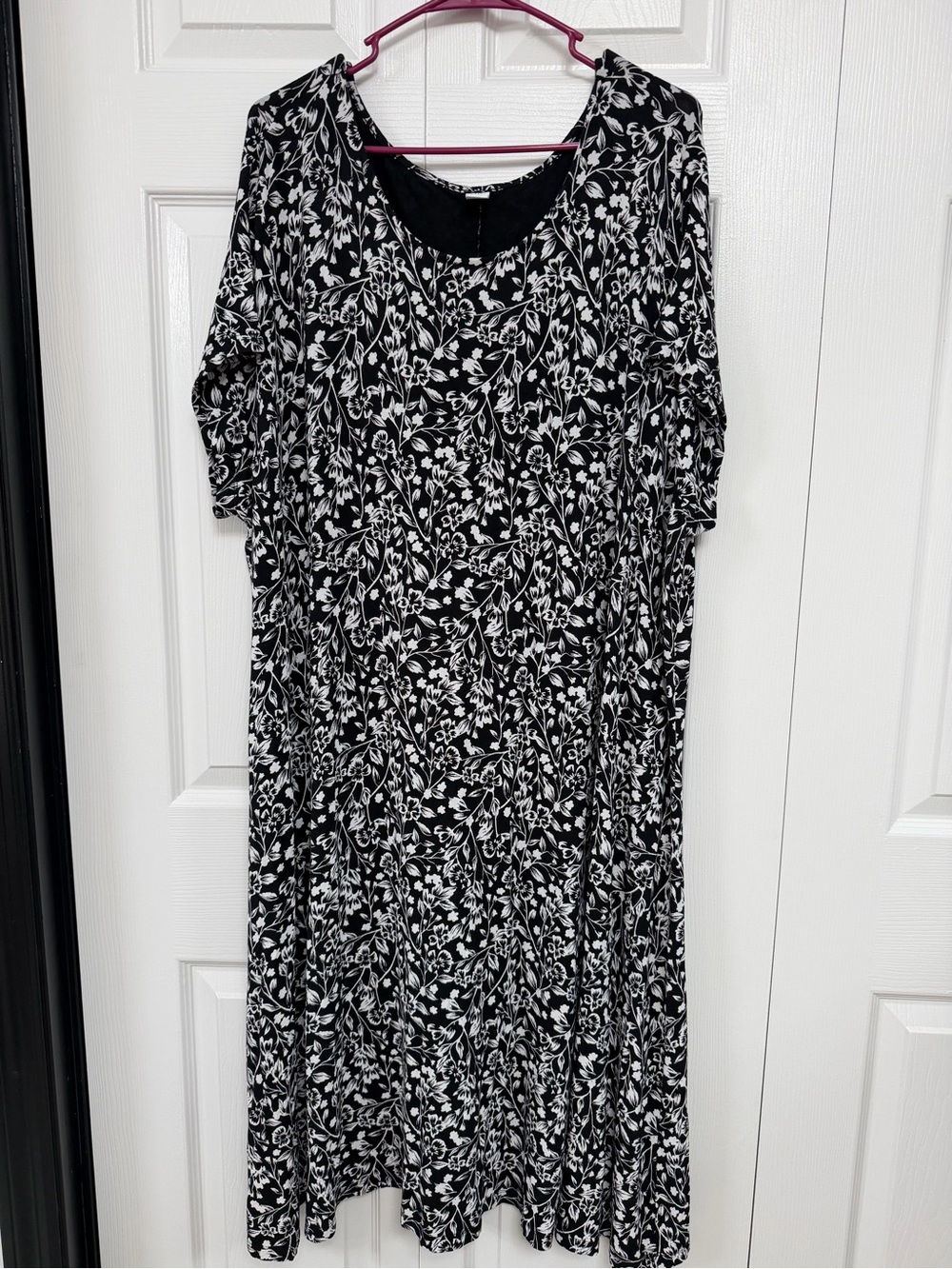 Old Navy Black and White Floral Midi Dress